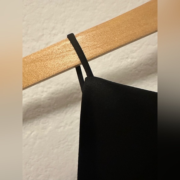 Banana Republic black Loire camisole with thin straps - Picture 6 of 11